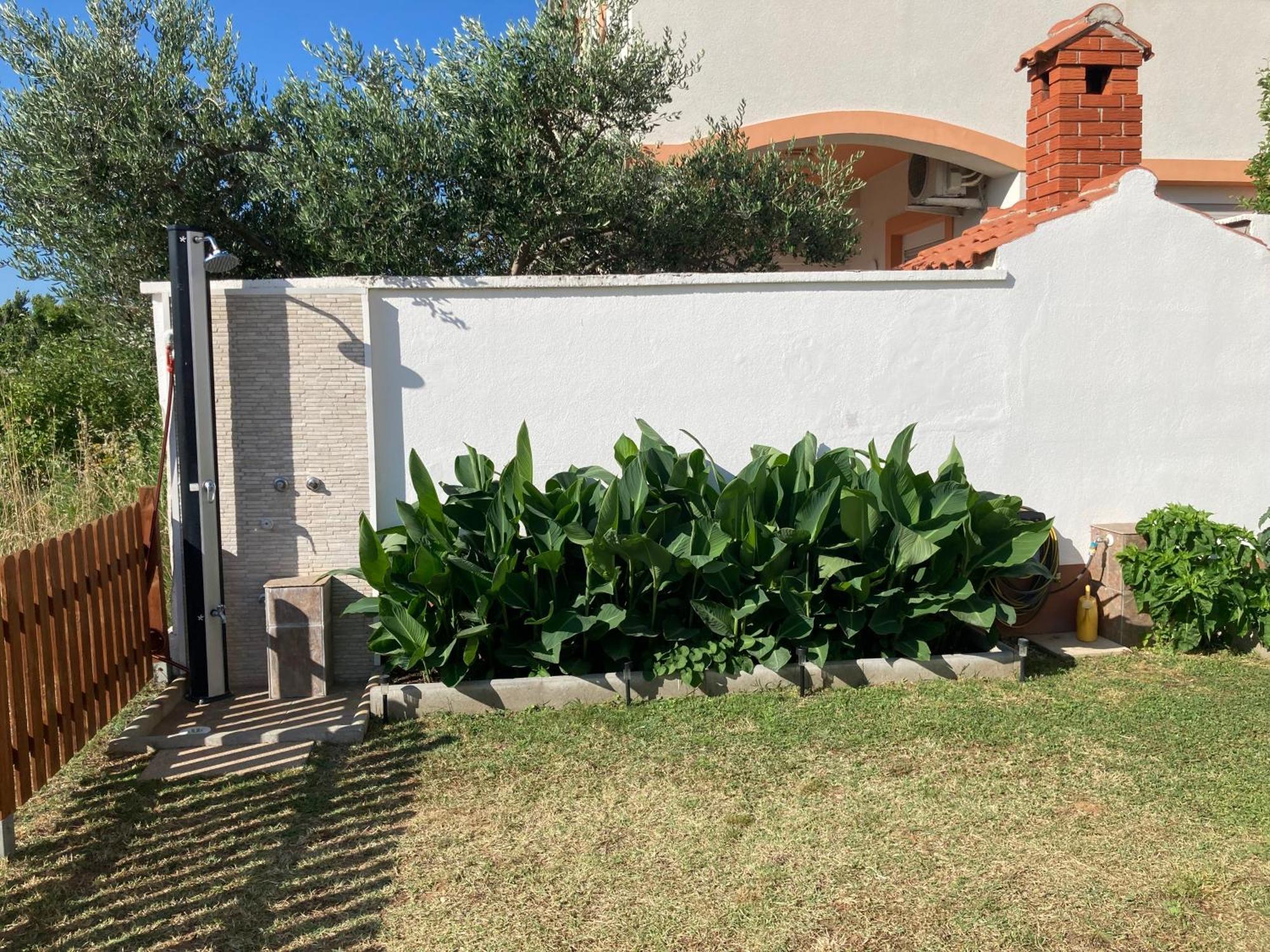 Apartment Bonaca Nin Exterior photo
